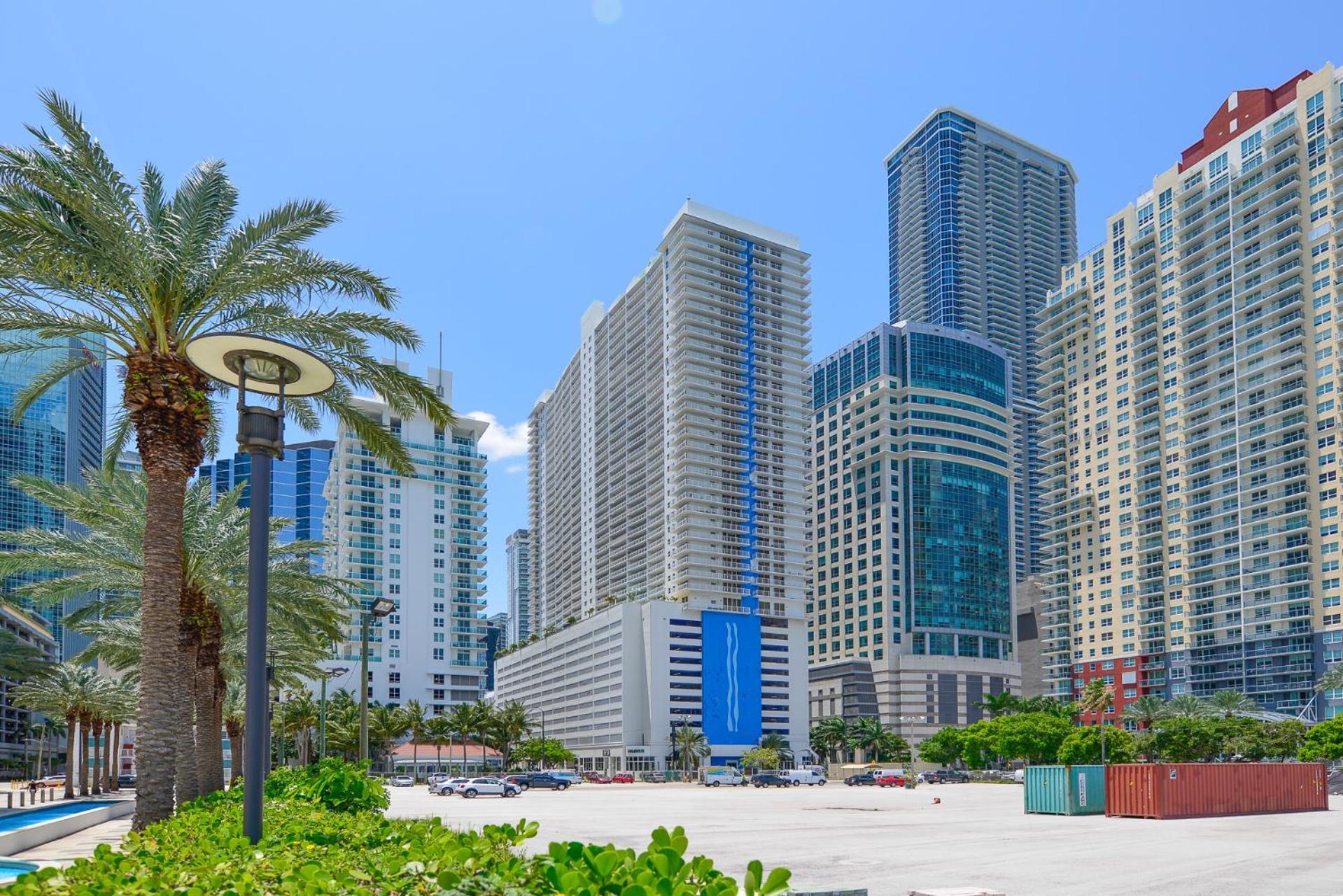 Wonderful Condo In The Heart Of Brickell With Pool Майами Экстерьер фото